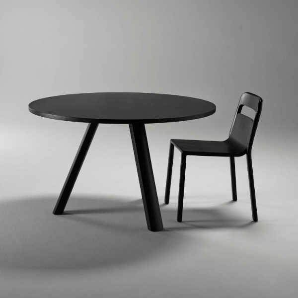 gohome Plateau Round Table (d=1200mm) and Hollywood Chair - Black Stained Oak Finish