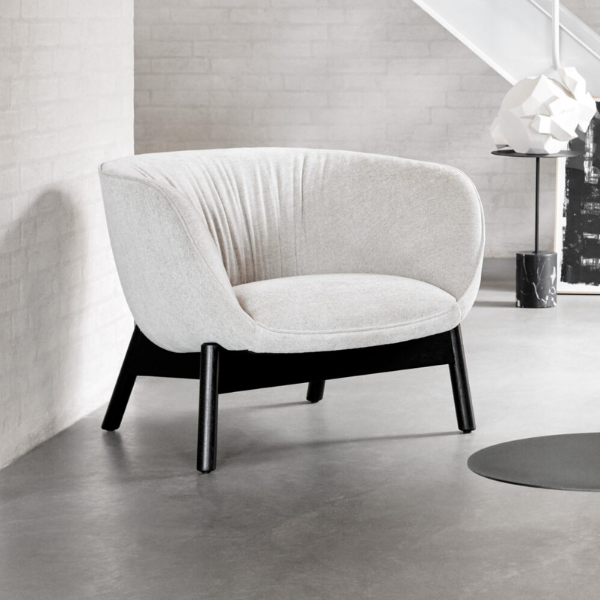 Wendelbo Vista two-seater sofa and chair